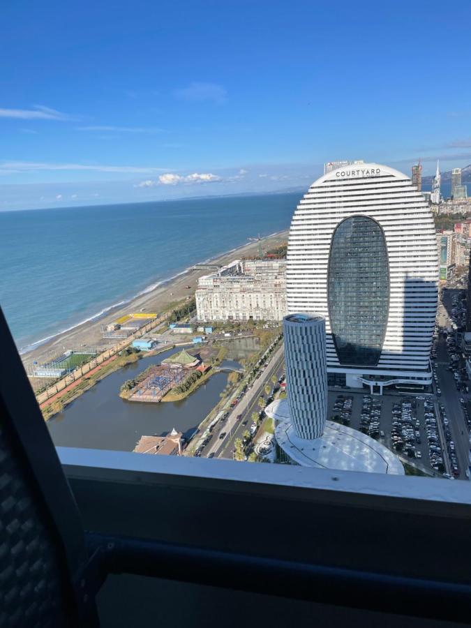 Aparthotel In City Батуми Экстерьер фото