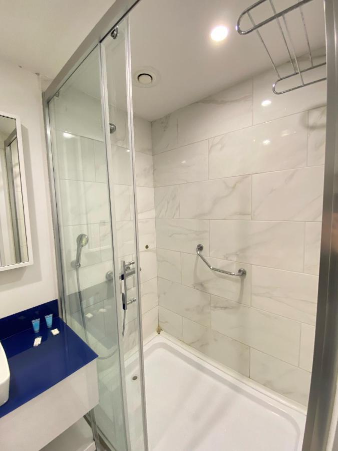 Aparthotel In City Батуми Экстерьер фото